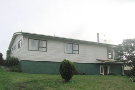 Photo of property in 16 Parkinson Close, Whitby, Porirua, 5024