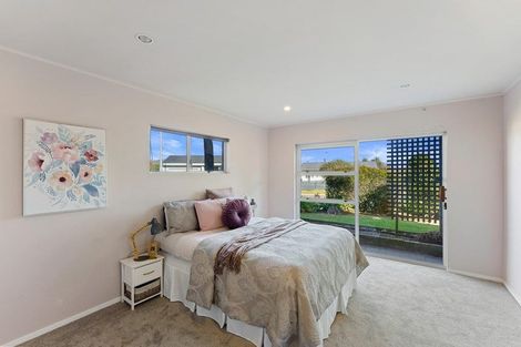 Photo of property in 63 Ngapaki Street, Waikanae Beach, Waikanae, 5036