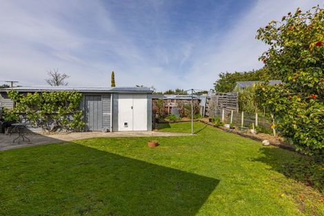 Photo of property in 19 Lake Street, Takapau, 4203