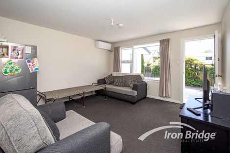 Photo of property in 2/123 Hills Road, Edgeware, Christchurch, 8013