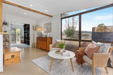 Photo of property in 62 Hellyers Street, Birkdale, Auckland, 0626