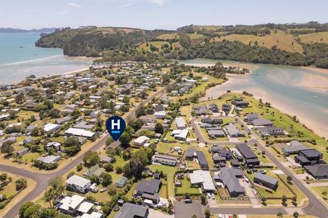 Photo of property in 43 Oyster Drive, Cooks Beach, Whitianga, 3591