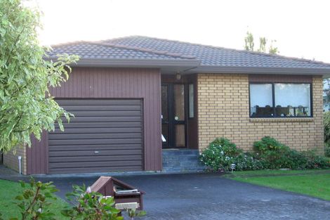 Photo of property in 17 Ruby Place, Orewa, 0931
