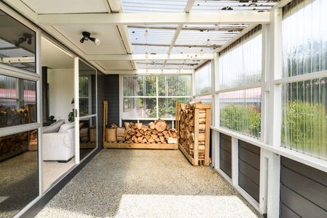 Photo of property in 32 Geraldine Crescent, Cloverlea, Palmerston North, 4412