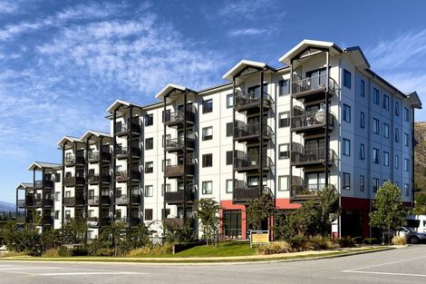 Photo of property in Toru Apartments, 706/10 Copper Beech Avenue, Frankton, Queenstown, 9300