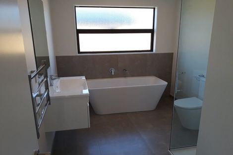 Photo of property in 10 Perendale Street, Belfast, Christchurch, 8051