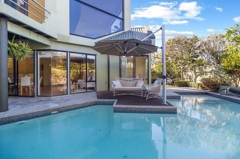 Photo of property in 25 Bucklands Beach Road, Bucklands Beach, Auckland, 2012