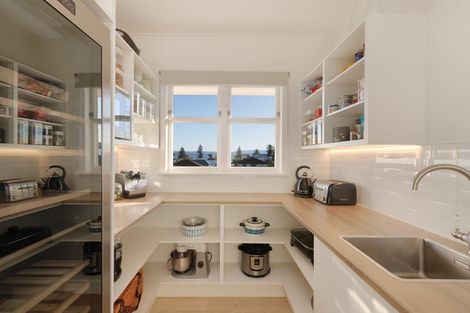 Photo of property in 36 Rita Street, Mount Maunganui, 3116