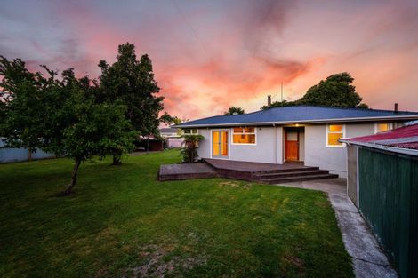 Photo of property in 4 Milson Line, Roslyn, Palmerston North, 4414