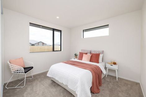 Photo of property in 10 Greenwood Place, Amberley, 7410