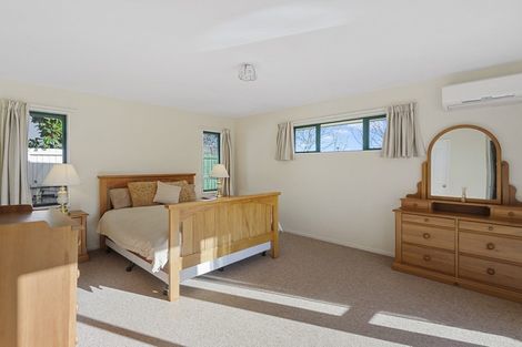 Photo of property in 31 Providence Place, Redwood, Christchurch, 8051