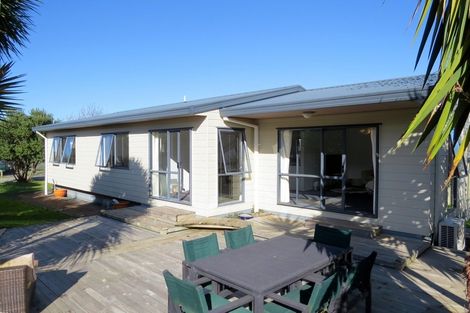 Photo of property in 70 Mary-ellen Place, Coromandel, 3506