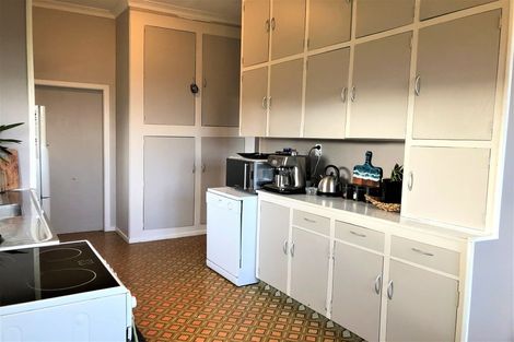 Photo of property in 1 Mcneil Street, Balclutha, 9230