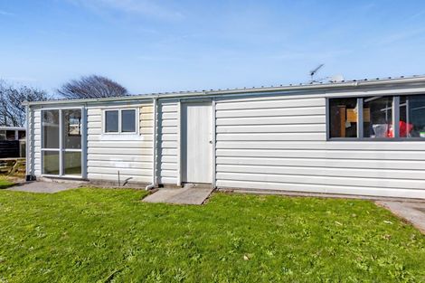Photo of property in 84 Glover Road, Hawera, 4610