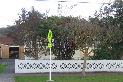 Photo of property in 38 Molesworth Street, Taita, Lower Hutt, 5011