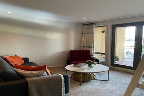 Photo of property in 4/80 Salamanca Road, Kelburn, Wellington, 6012