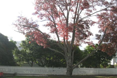 Photo of property in 18 Heretaunga Square, Silverstream, Upper Hutt, 5019