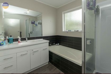 Photo of property in 2 Skerrett Crescent, Tamatea, Napier, 4112