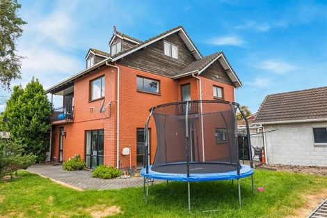 Photo of property in 15 Sawtell Place, Northcote, Christchurch, 8052