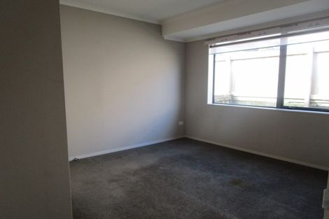 Photo of property in 1 Valley Road, Waiuku, 2123