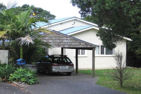 Photo of property in 41 View Road, Campbells Bay, Auckland, 0630