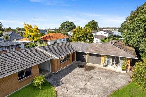 Photo of property in 2/11 Pakuranga Road, Pakuranga, Auckland, 2010