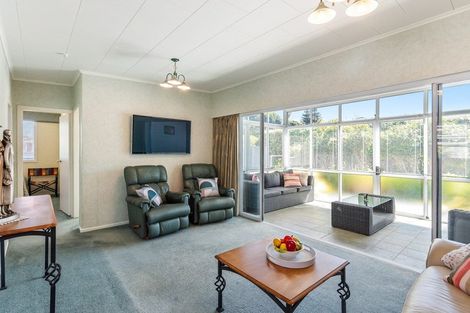 Photo of property in 5 Eruini Street, Waikanae Beach, Waikanae, 5036