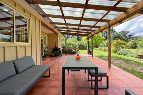 Photo of property in 1789 State Highway 2, Kaitoke, Upper Hutt, 5018