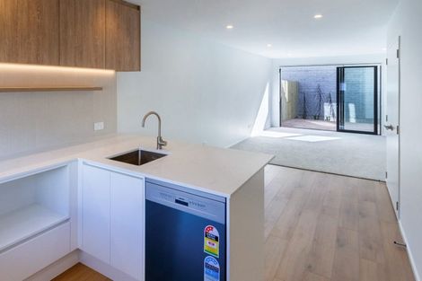 Photo of property in 2/335 Gloucester Street, Christchurch Central, Christchurch, 8011