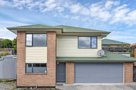 Photo of property in 56 Claverdon Drive, Massey, Auckland, 0614