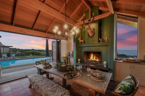 Photo of property in 797 Main North Road, Bay View, Napier, 4182