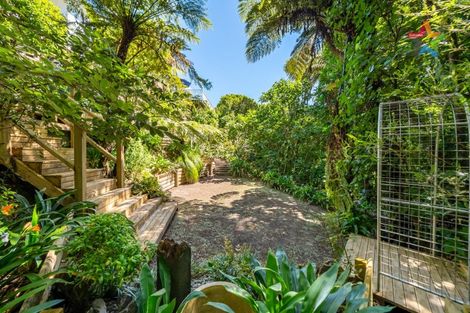 Photo of property in 14 Te Whiti Grove, Korokoro, Lower Hutt, 5012