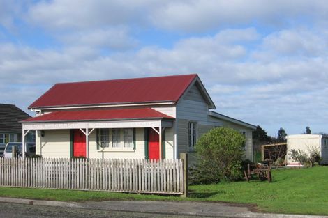 Photo of property in 44c Brandon Street, Featherston, 5710