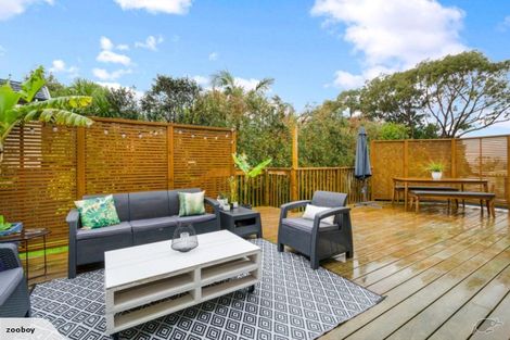 Photo of property in 25 Broadfield Street, Massey, Auckland, 0614