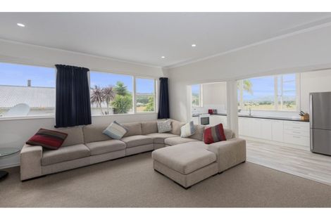 Photo of property in 9 Union Street, Hikurangi, 0114
