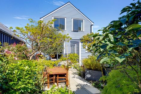 Photo of property in 10 Winchester Street, Lyttelton, 8082