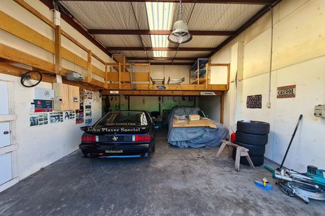 Photo of property in 2/251 Lincoln Road, Henderson, Auckland, 0610