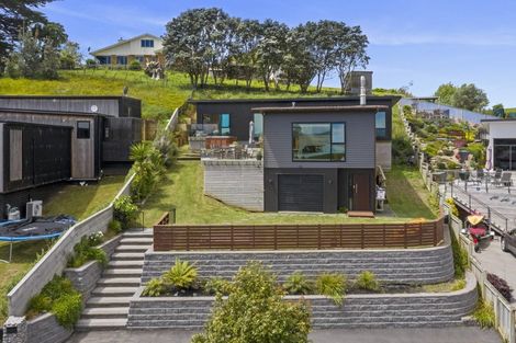 Photo of property in 36 Robertson Street, Raglan, 3225