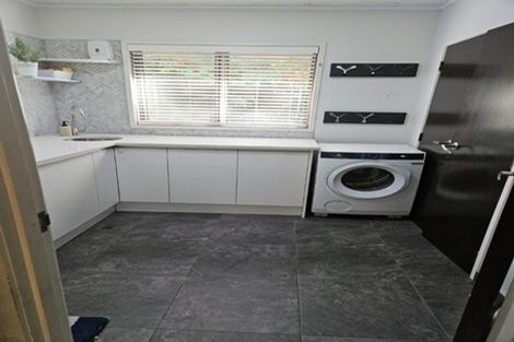 Photo of property in 824 West Coast Road, Oratia, Auckland, 0604