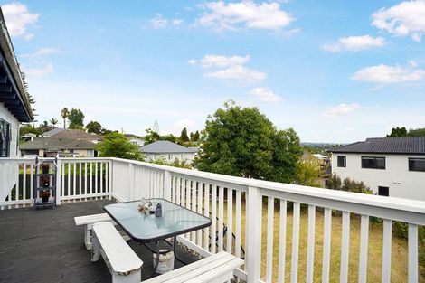 Photo of property in 2/20 Humphrey Kemp Avenue, Henderson, Auckland, 0612