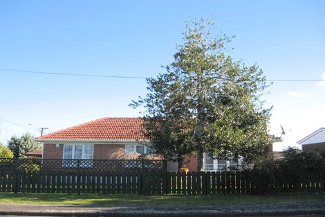 Photo of property in 1/3 Cameron Street, Papakura, 2110