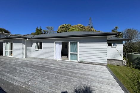 Photo of property in 121 Brian Crescent, Stanmore Bay, Whangaparaoa, 0932