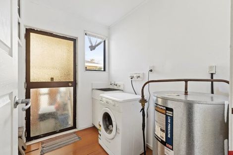 Photo of property in 1/1 Rebecca Rise, Weymouth, Auckland, 2103