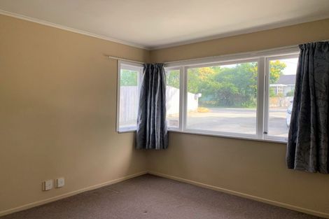 Photo of property in 3 Nile Road, Kelston, Auckland, 0602