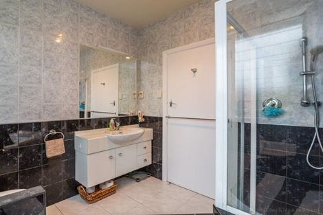 Photo of property in 9 Hall Grove, Ebdentown, Upper Hutt, 5018