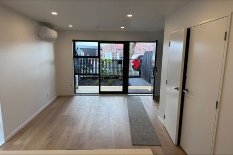 Photo of property in 10/17 Norcross Avenue, Henderson, Auckland, 0612