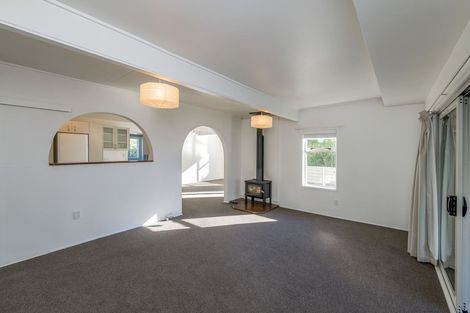 Photo of property in 329 Te Horo Beach Road, Te Horo Beach, Otaki, 5581