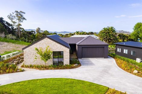 Photo of property in 4 Pukeora Way, Mangawhai, 0505