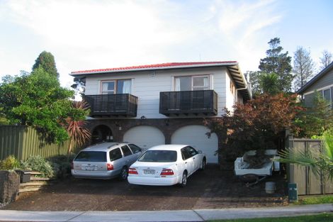 Photo of property in 4 Makepiece Place, Chatswood, Auckland, 0626