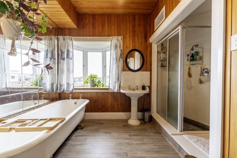 Photo of property in 2 Hart Street, Maori Hill, Timaru, 7910